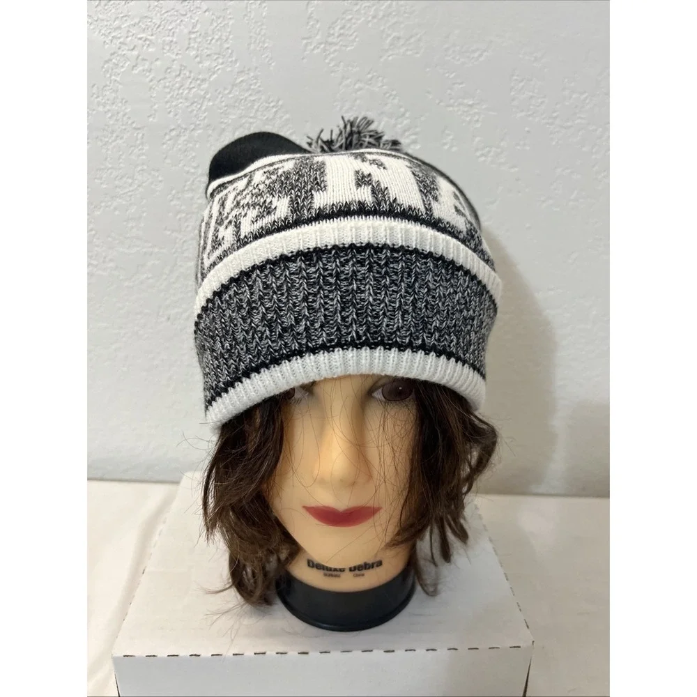 Victoria's Secret‎ Pink Nation Beanie 2 Hats Blue Black Pom NWOT Black White